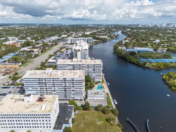 1160 N Federal Hwy 1022, Fort Lauderdale FL 33304