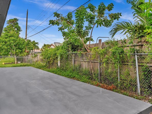 5361 Flagler St, Hollywood FL 33021