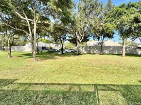 11245 NW 14th Ct, Pembroke Pines FL 33026