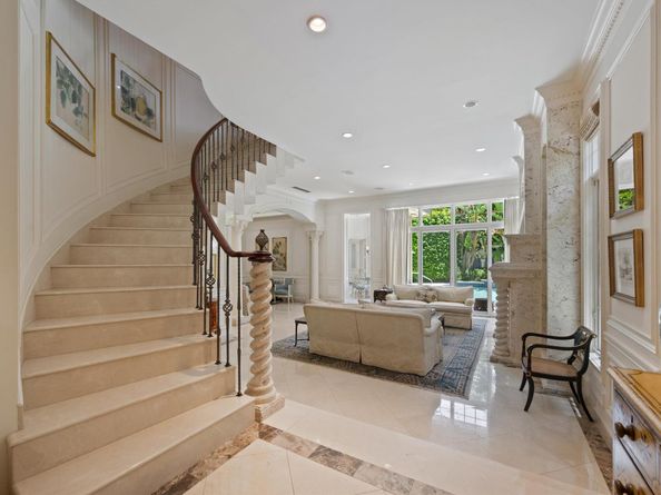 217 Everglade Avenue, Palm Beach FL 33480