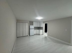2329 West Dr, West Palm Beach FL 33409