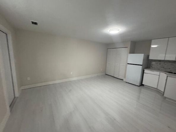 2329 West Dr, West Palm Beach FL 33409