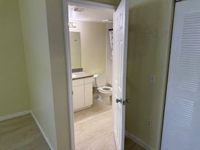 5061 Wiles Rd 202, Coconut Creek FL 33073
