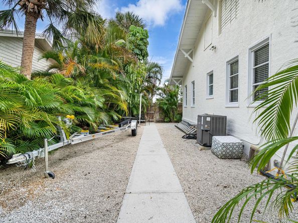 5301 N Flagler Drive, West Palm Beach FL 33407