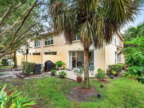 1031 Pinewood Lake Court, Greenacres FL 33415