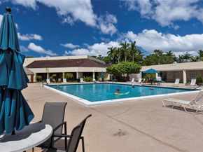 2931 Sunrise Lakes Dr 201, Sunrise FL 33322