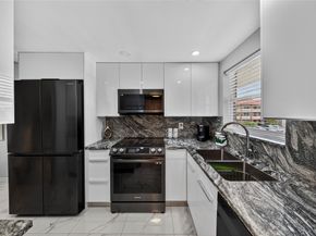 2931 Sunrise Lakes Dr 201, Sunrise FL 33322