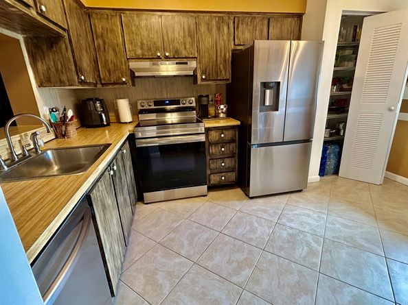 14425 Strathmore Lane 601, Delray Beach FL 33446