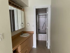 1980 S Ocean Dr 20Q, Hallandale Beach FL 33009
