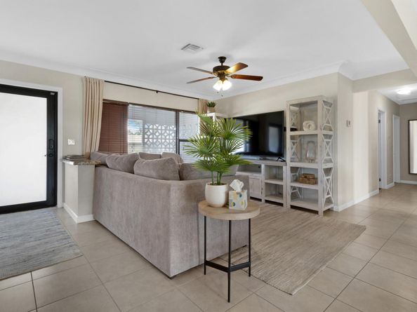 2342 SE 10th Street, Pompano Beach FL 33062
