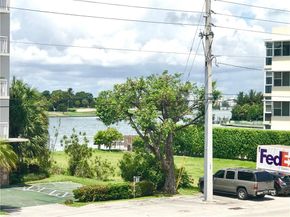 9271 W Bay Harbor Dr 11, Bay Harbor Islands FL 33154