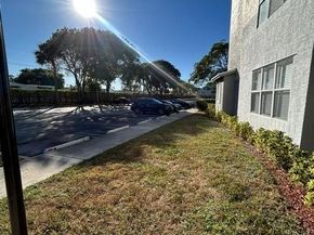 1401 Village Blvd 923, West Palm Beach FL 33409