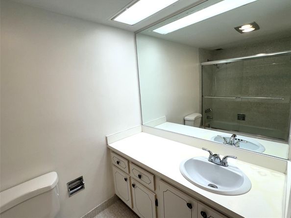 2600 S Course Dr 108, Pompano Beach FL 33069