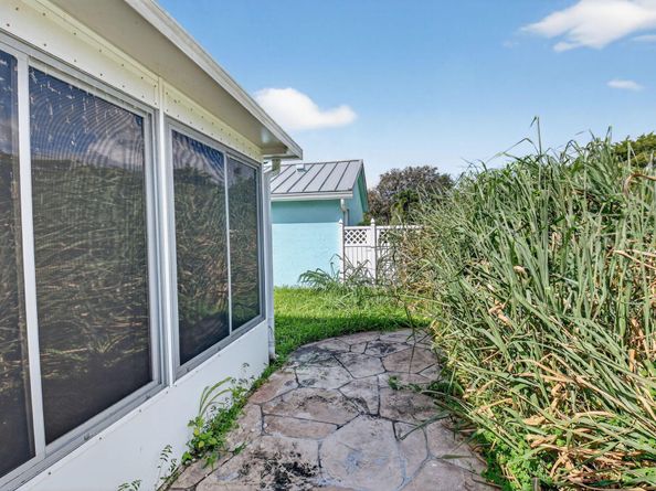 4101 NW 2nd Lane, Delray Beach FL 33445