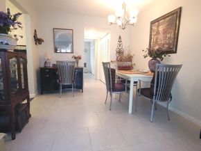 402 Windsor R, West Palm Beach FL 33417