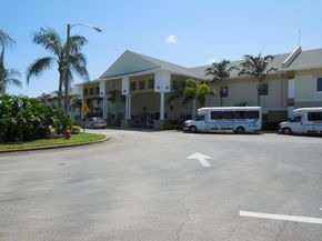 402 Windsor R, West Palm Beach FL 33417