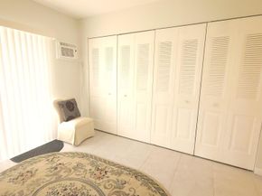 402 Windsor R, West Palm Beach FL 33417