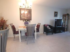 402 Windsor R, West Palm Beach FL 33417