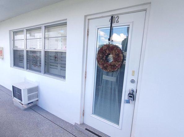 402 Windsor R, West Palm Beach FL 33417