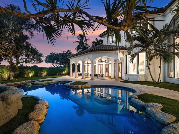 207 Grand Pointe Drive, Palm Beach Gardens FL 33418
