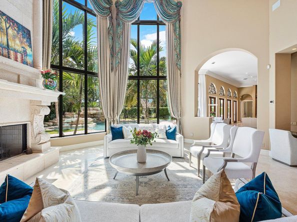 207 Grand Pointe Drive, Palm Beach Gardens FL 33418