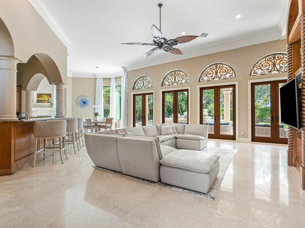 207 Grand Pointe Drive, Palm Beach Gardens FL 33418