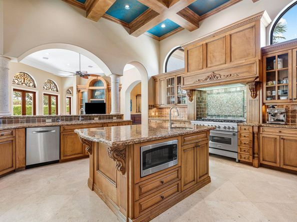 207 Grand Pointe Drive, Palm Beach Gardens FL 33418