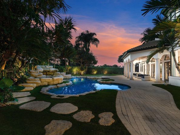 207 Grand Pointe Drive, Palm Beach Gardens FL 33418