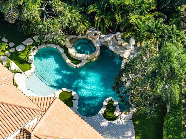 207 Grand Pointe Drive, Palm Beach Gardens FL 33418
