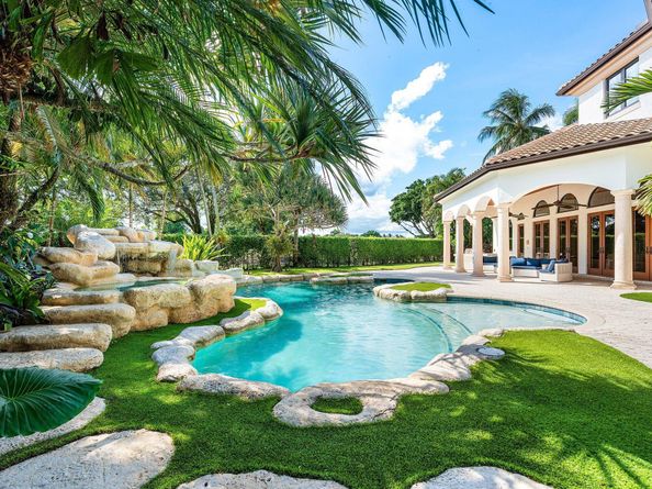 207 Grand Pointe Drive, Palm Beach Gardens FL 33418