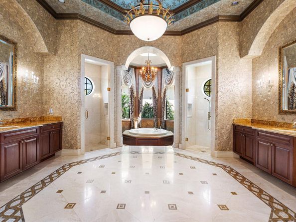 207 Grand Pointe Drive, Palm Beach Gardens FL 33418