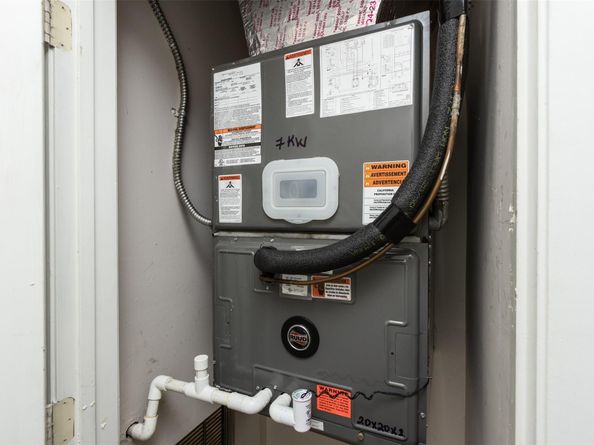 3864 Wilderness Way, Coral Springs FL 33065