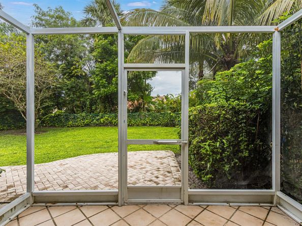 3864 Wilderness Way, Coral Springs FL 33065