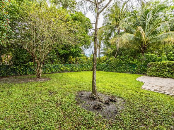 3864 Wilderness Way, Coral Springs FL 33065