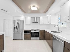 301 Lake Shore Drive 411, Lake Park FL 33403