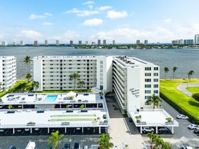 301 Lake Shore Drive 411, Lake Park FL 33403