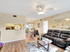 7166 Golf Colony Court 203, Lake Worth FL 33467