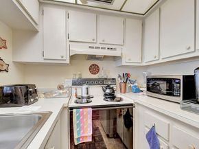 7166 Golf Colony Court 203, Lake Worth FL 33467