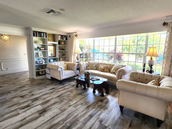 4298 Magnolia Street, Palm Beach Gardens FL 33418