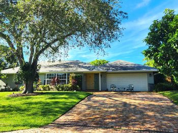 4298 Magnolia Street