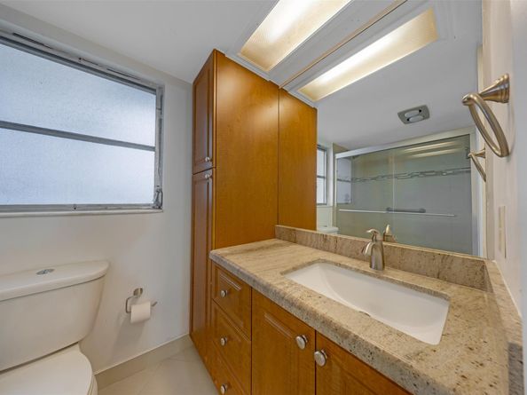 2601 S Palm Aire Dr 212, Pompano Beach FL 33069