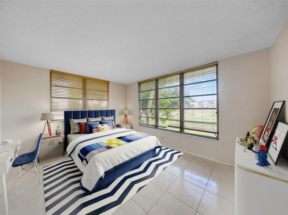 2601 S Palm Aire Dr 212, Pompano Beach FL 33069