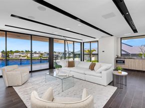 1555 SE 14th Ct, Deerfield Beach FL 33441