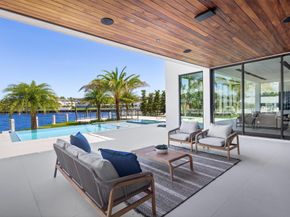 1555 SE 14th Ct, Deerfield Beach FL 33441