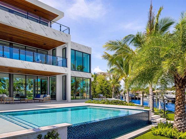 1555 SE 14th Ct, Deerfield Beach FL 33441