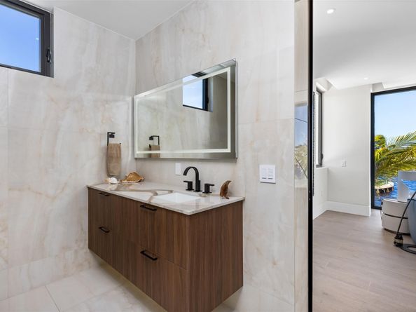 1555 SE 14th Ct, Deerfield Beach FL 33441