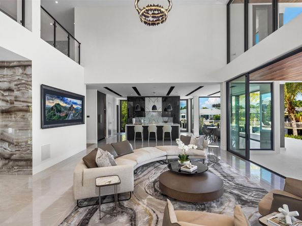 1555 SE 14th Ct, Deerfield Beach FL 33441