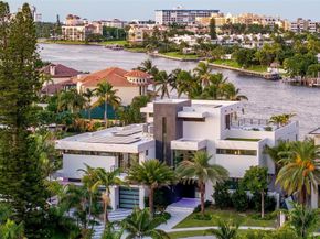 1555 SE 14th Ct, Deerfield Beach FL 33441