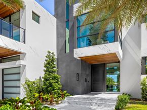 1555 SE 14th Ct, Deerfield Beach FL 33441