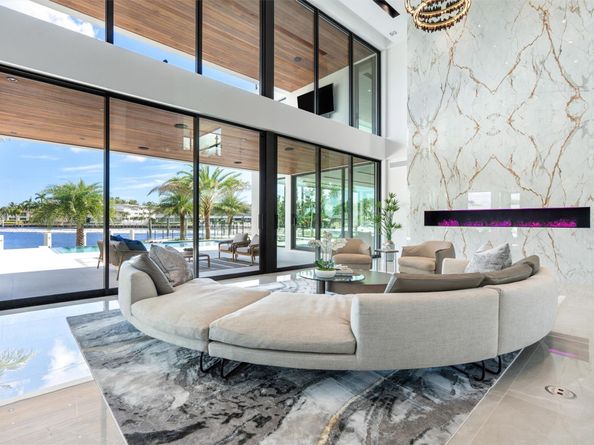 1555 SE 14th Ct, Deerfield Beach FL 33441